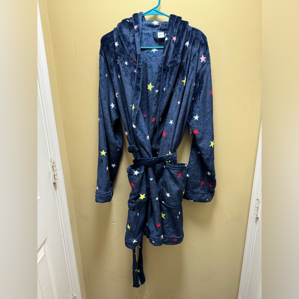 Women’s XXL Blue Velvet Robe Size XXL